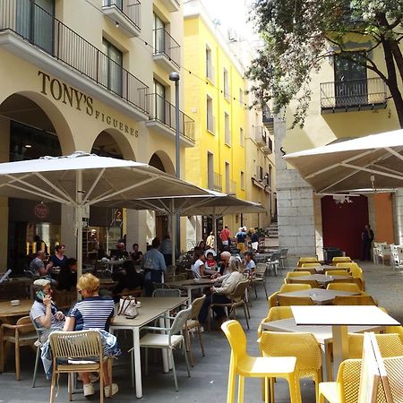 Apartmán Center Plaza Figueres Exteriér fotografie