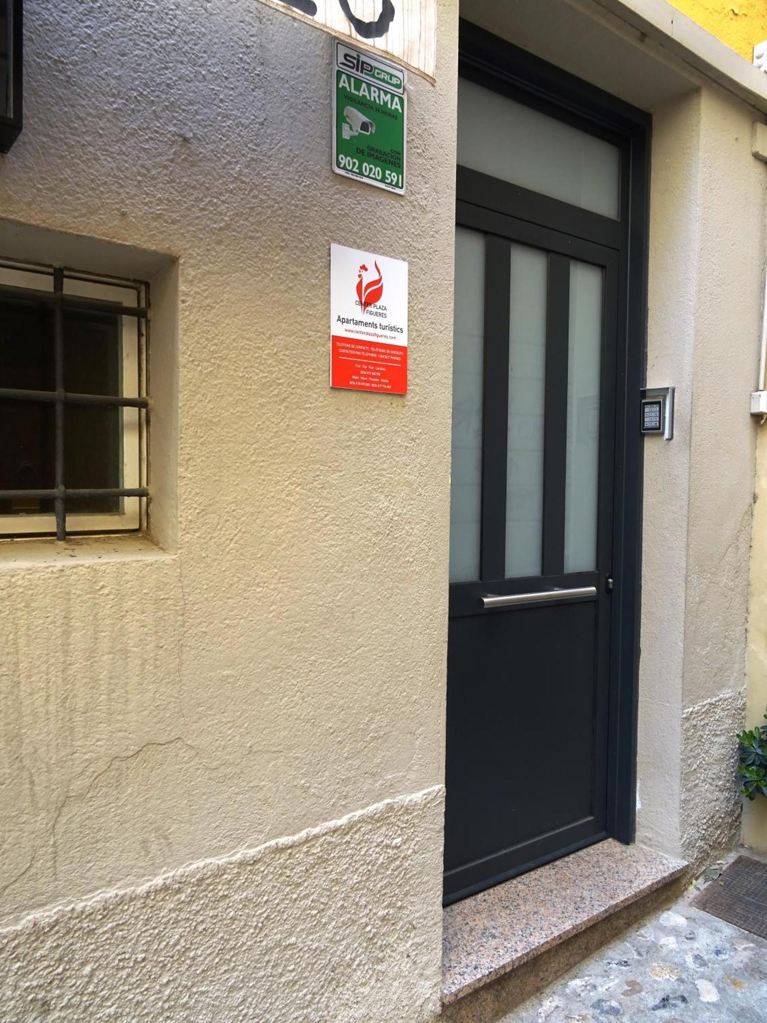 Apartmán Center Plaza Figueres Exteriér fotografie