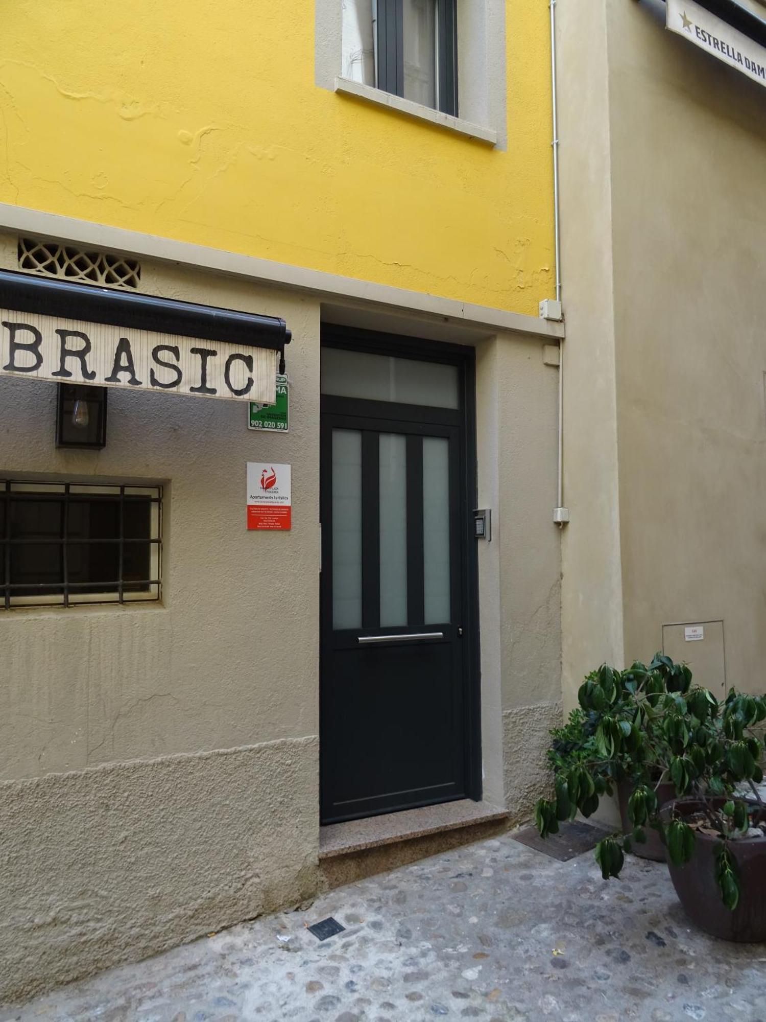 Apartmán Center Plaza Figueres Exteriér fotografie